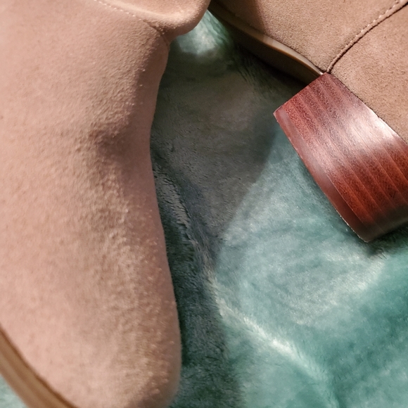 Aerosol leather ankle booties. PERFECT condition - Picture 5 of 8